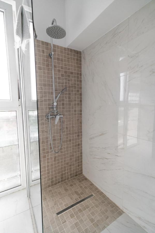 Camere De Inchiriat Elisei ทิมิชัวรา ภายนอก รูปภาพ